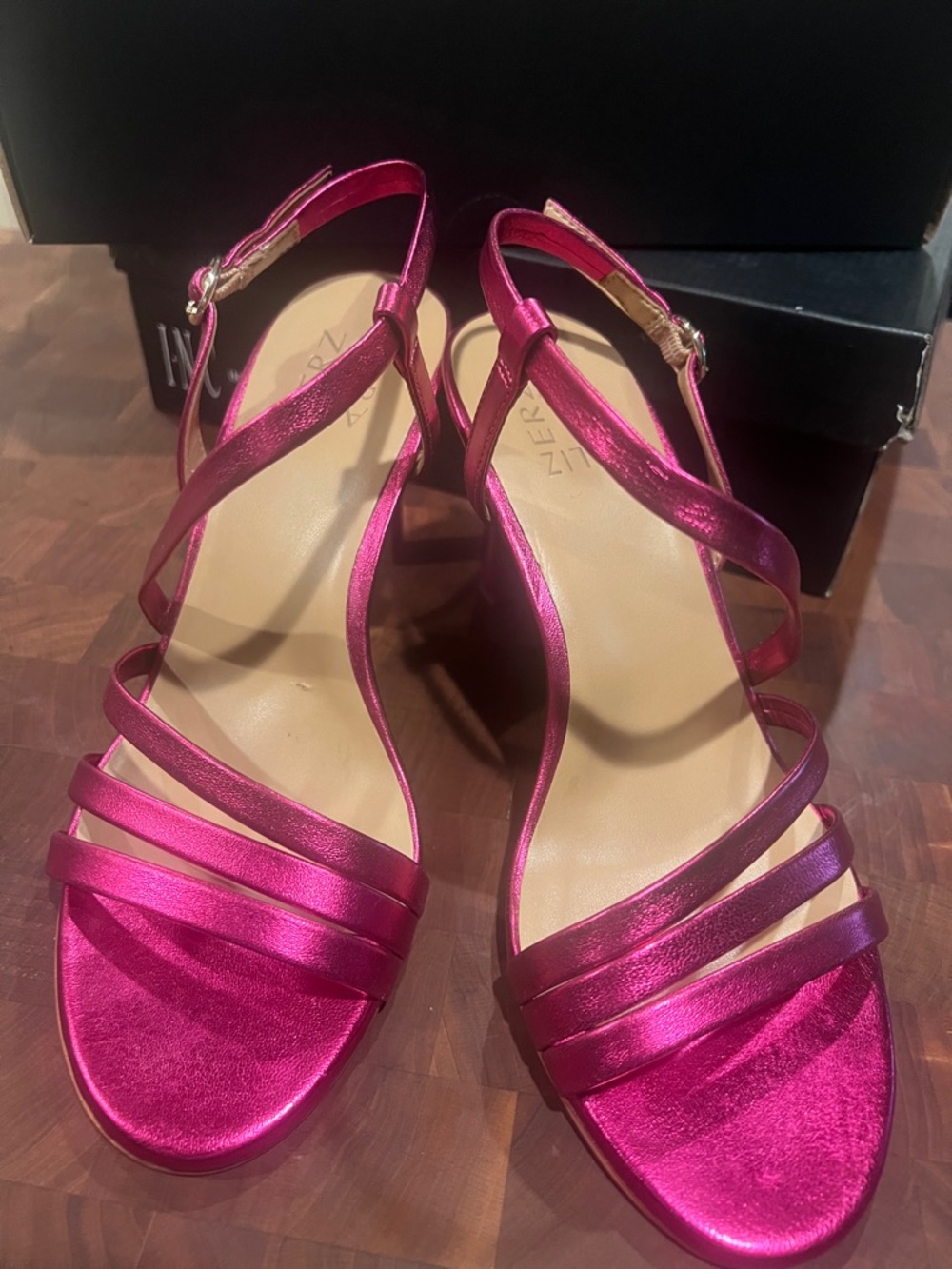 Naturalizer Kimberly Fuchsia Metallic Strappy Slingback Sandals 8.5 wide